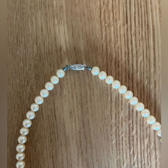 Vintage Japan faux pearl string necklace - Picture 3 of 3